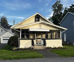 featured image of 8 Old Pine Ave