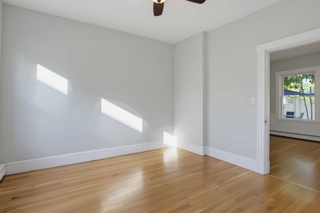 56 Fruit St - Photo 5 of 17