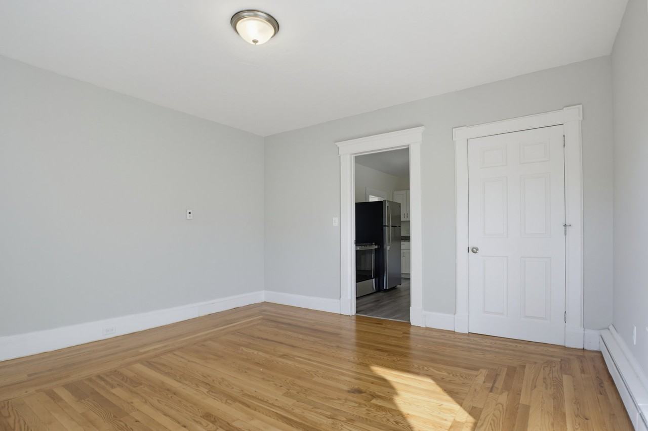 56 Fruit Street Ext Apt 2nd - Photo 7 of 18