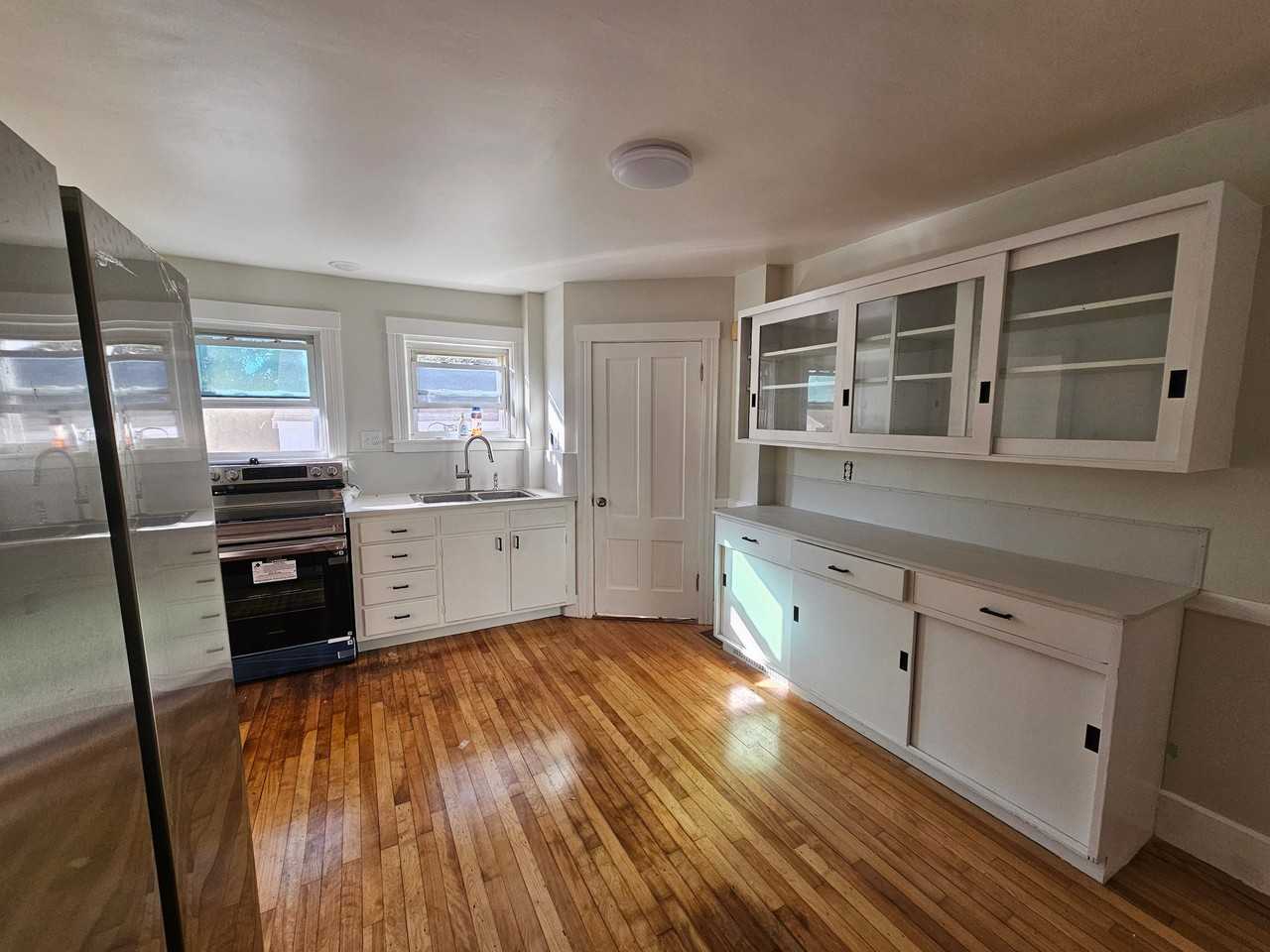 13 Maple St - Photo 2 of 17