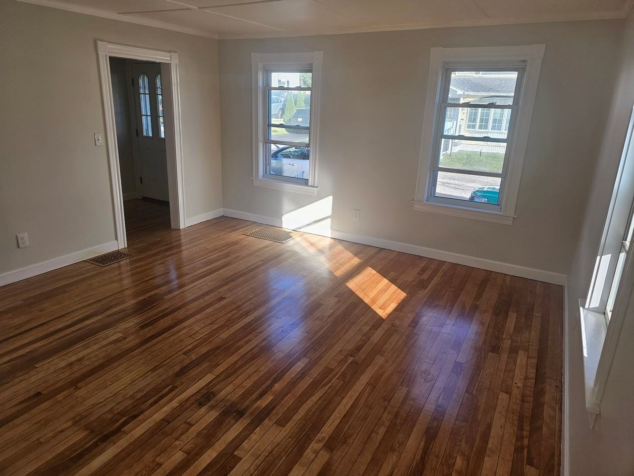 13 Maple St - Photo 4 of 17