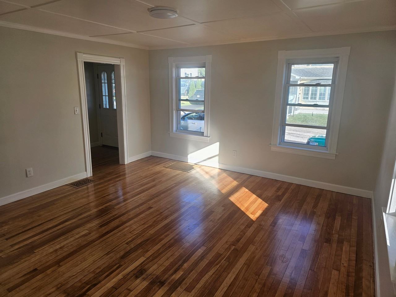 13 Maple St - Photo 5 of 17
