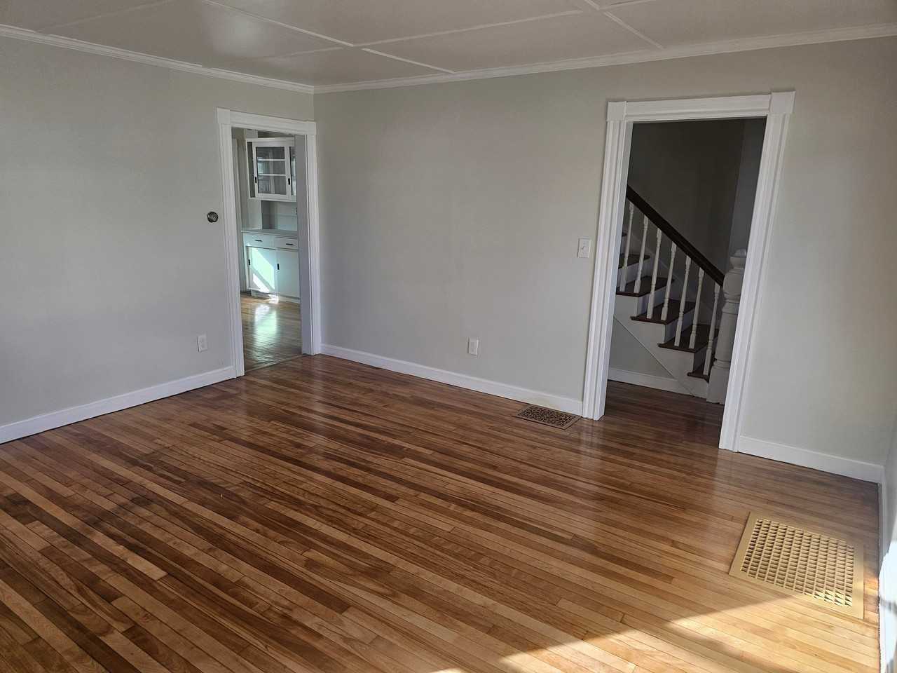 13 Maple St - Photo 6 of 17