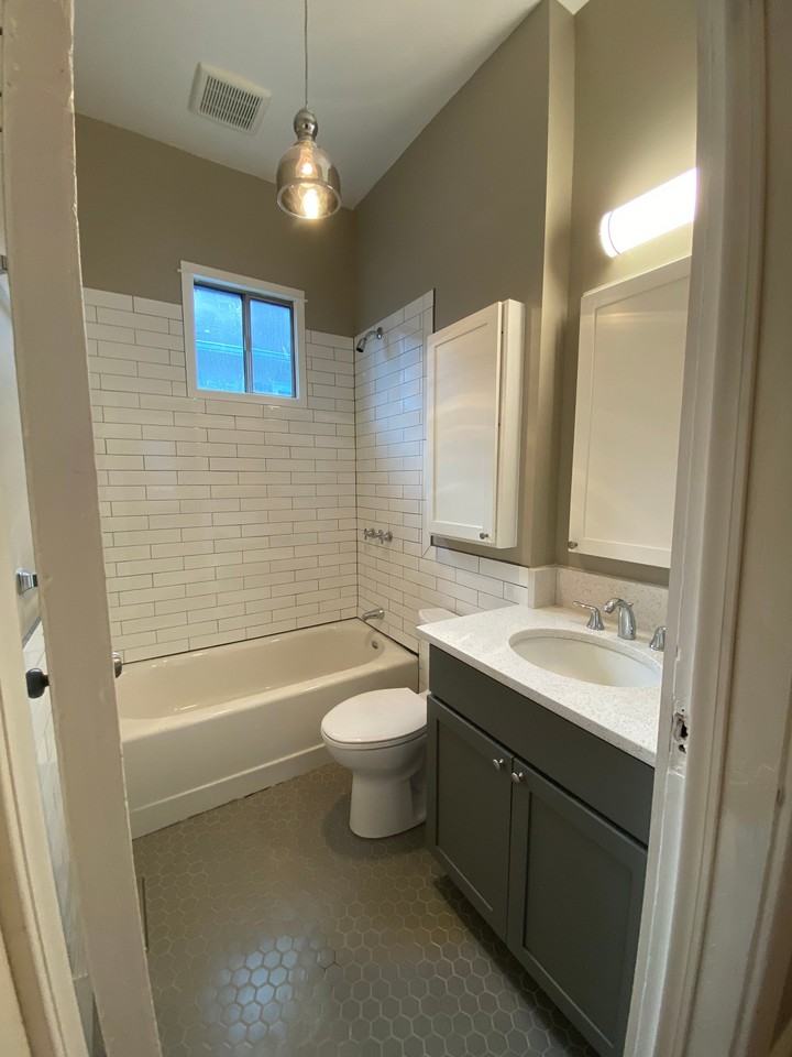 1756 Thompson Ave - Photo 6 of 20