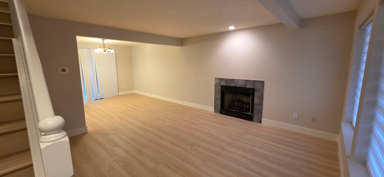 4904 Se Bybee Blvd - Photo 2 of 14