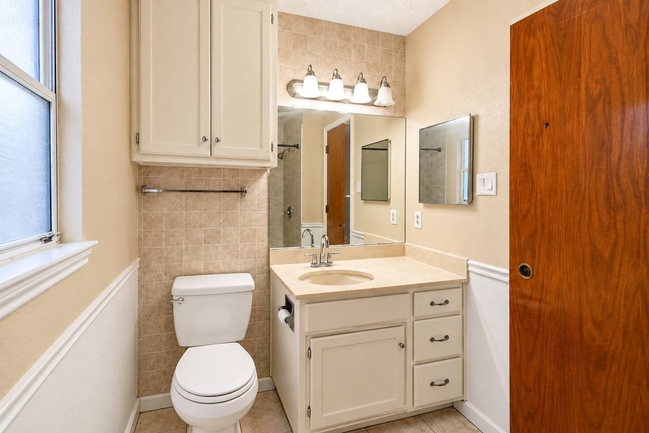 4120 Tulip Tree Ct - Photo 6 of 19