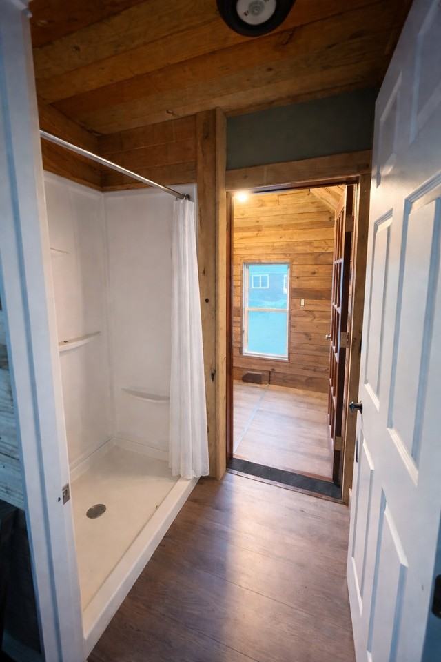302 S Mayne St - Photo 6 of 8