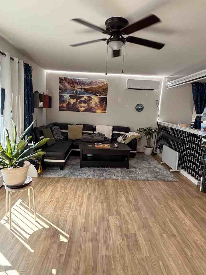 323 Erickson Ave - Photo 2 of 20
