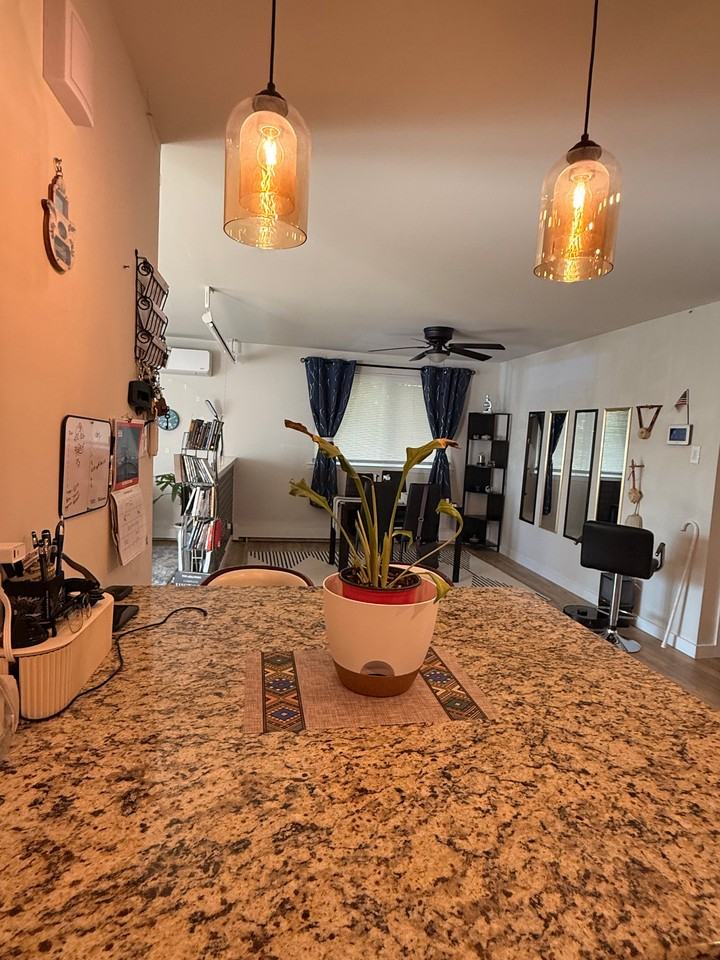 323 Erickson Ave - Photo 3 of 20