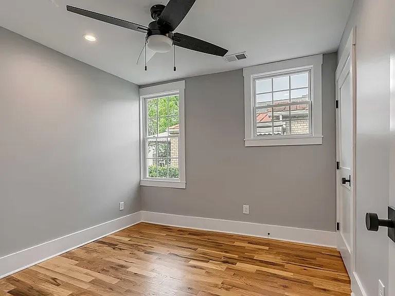 365 Huger St - Photo 4 of 12