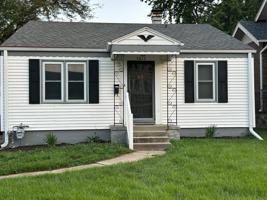 featured image of 3017 Huntington Ave