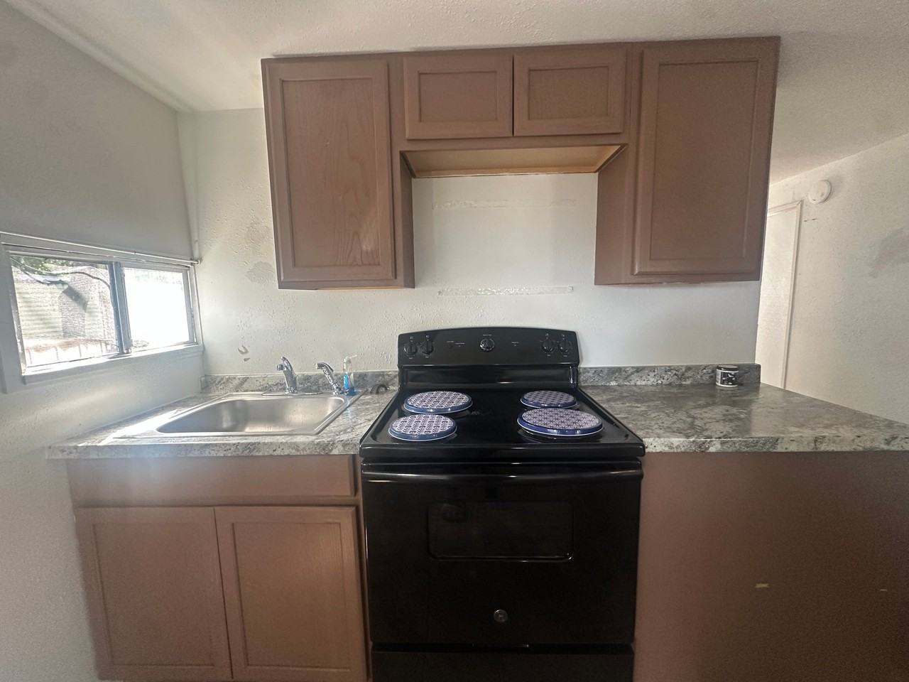 4 Oleander Cir #10 - Photo 6 of 11