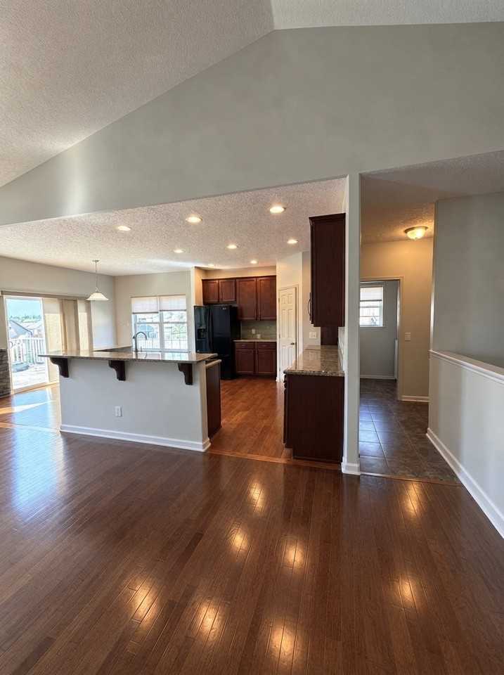 17003 Morgan Ave - Photo 6 of 15