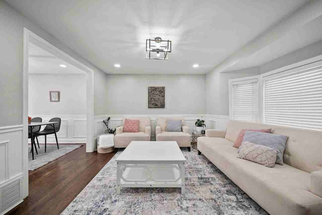 3431 S Austin Blvd - Photo 5 of 14
