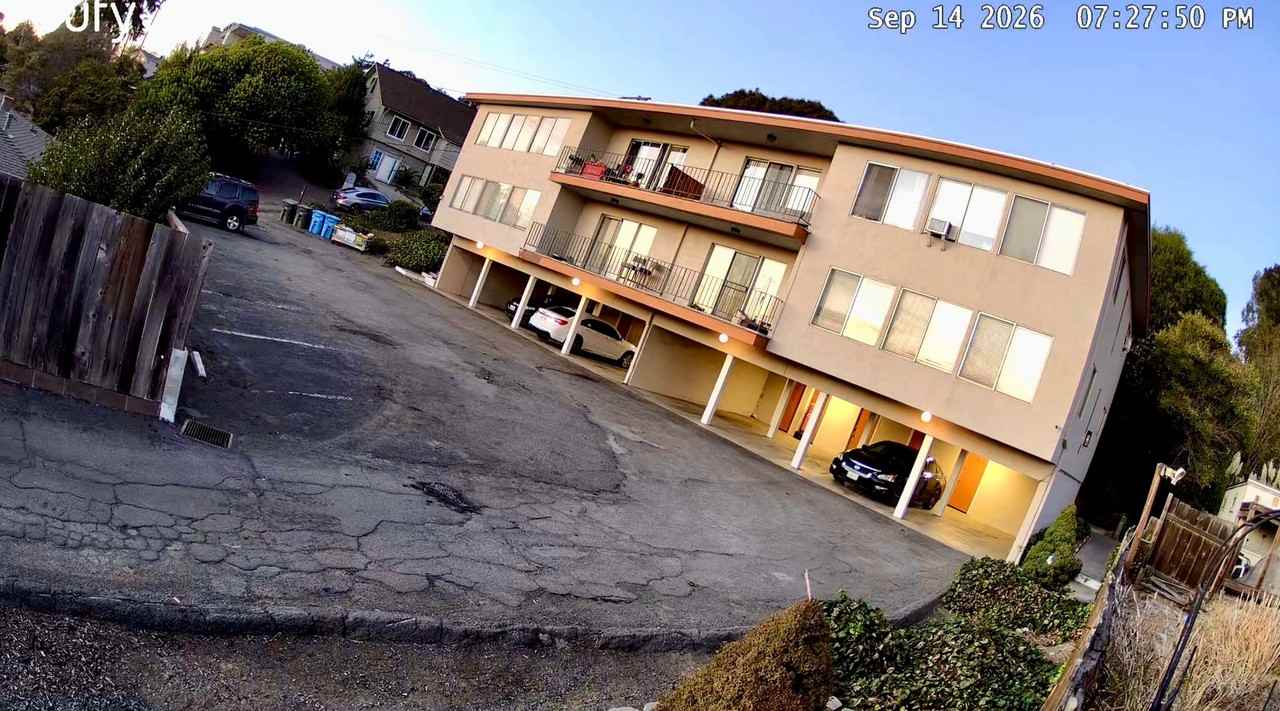 110 Hilborn St - Photo 2 of 19
