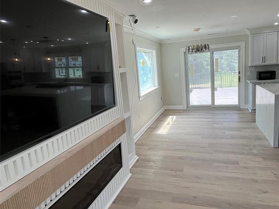 191 Meridian Rd - Photo 3 of 5