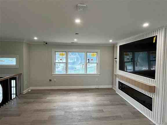 191 Meridian Rd - Photo 4 of 5