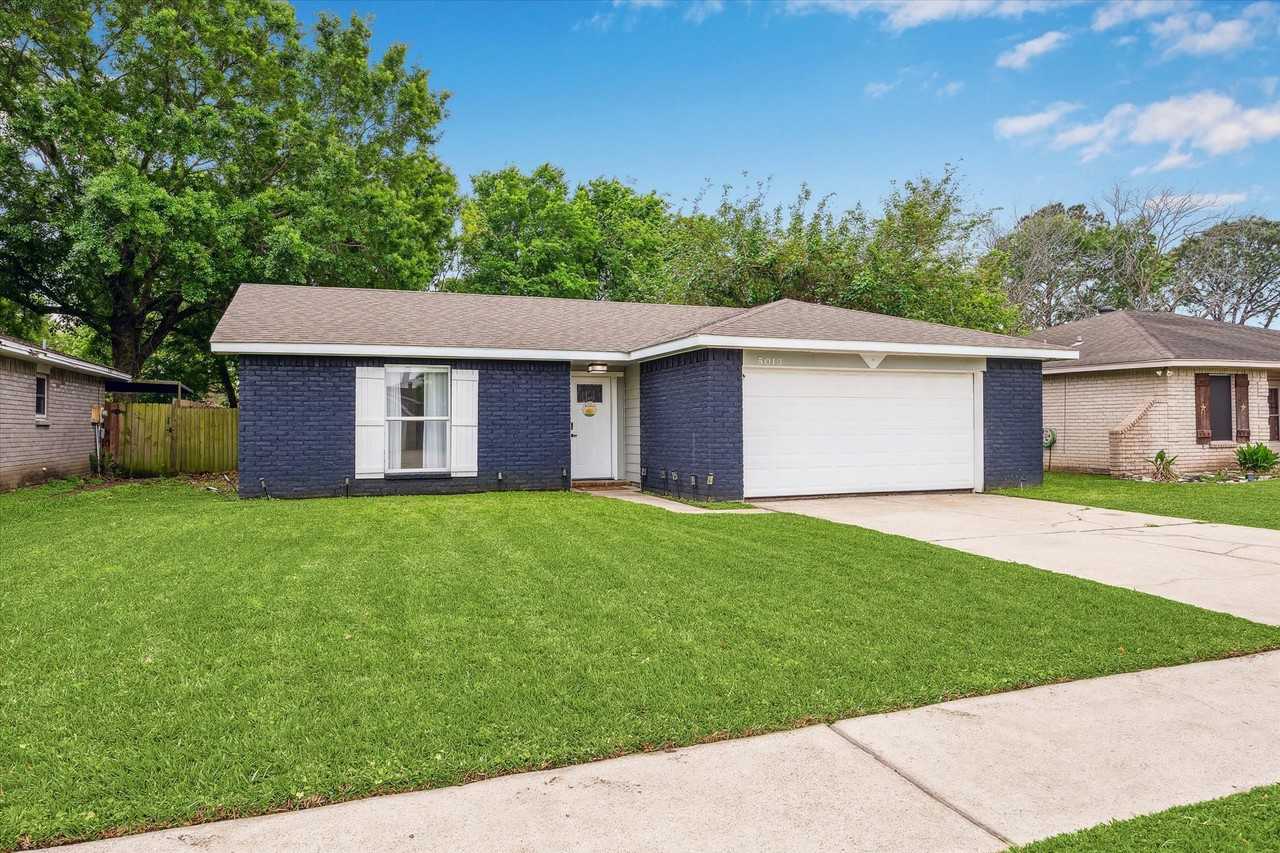 5013 Valley View Dr