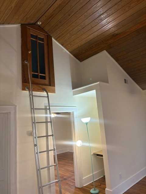 2408 Lincoln St - Photo 4 of 8