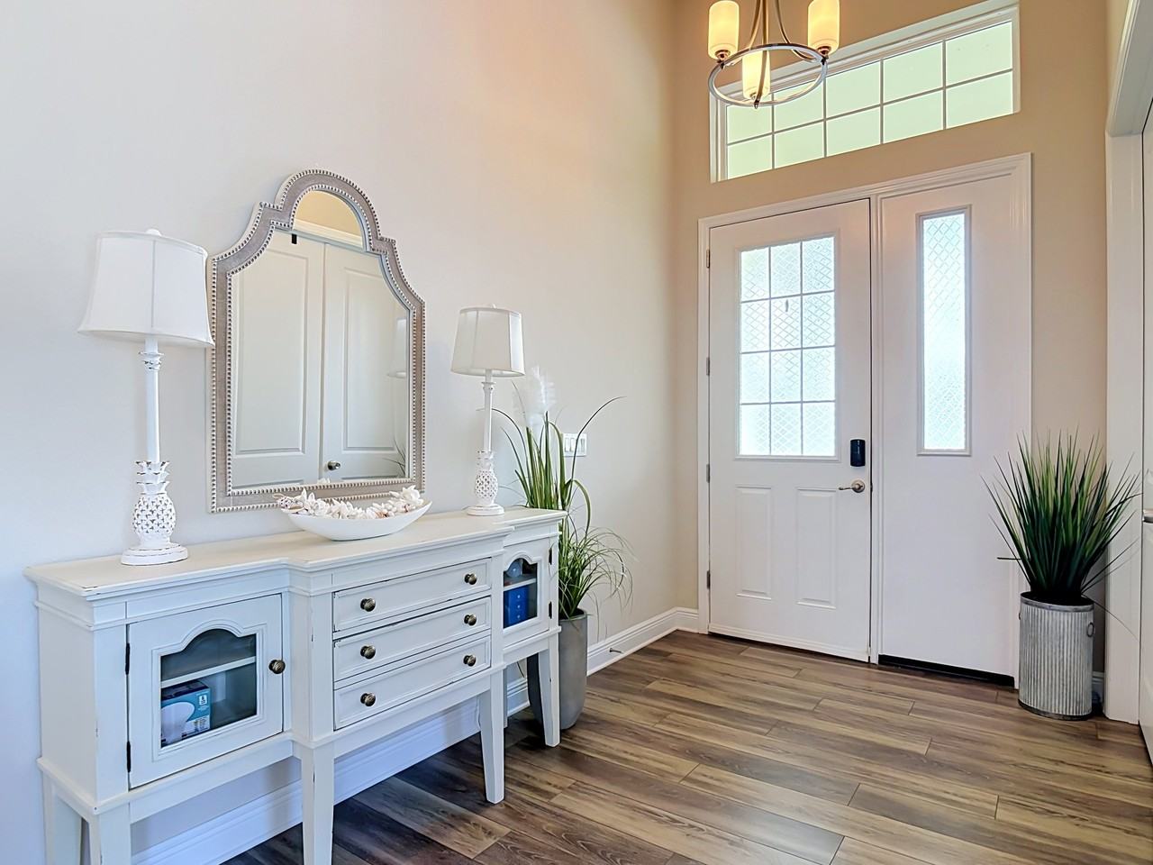 3008 King Palm Dr - Photo 3 of 20