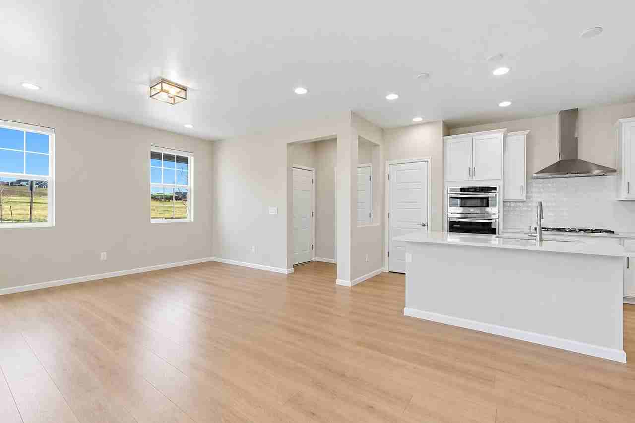 8059 Monte Vista Cir - Photo 5 of 14