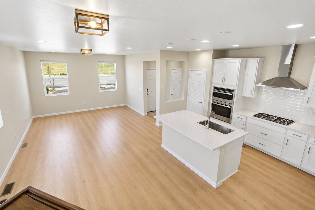 8059 Monte Vista Cir - Photo 7 of 14