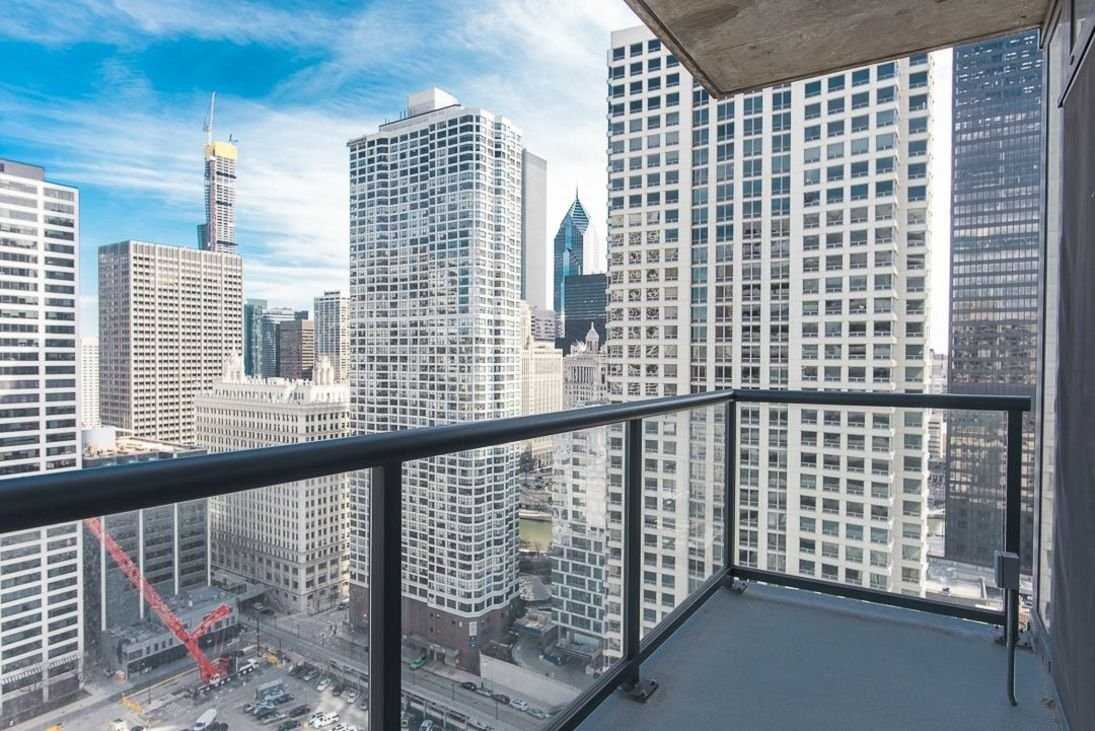 515 N State St #2703 - Photo 6 of 20
