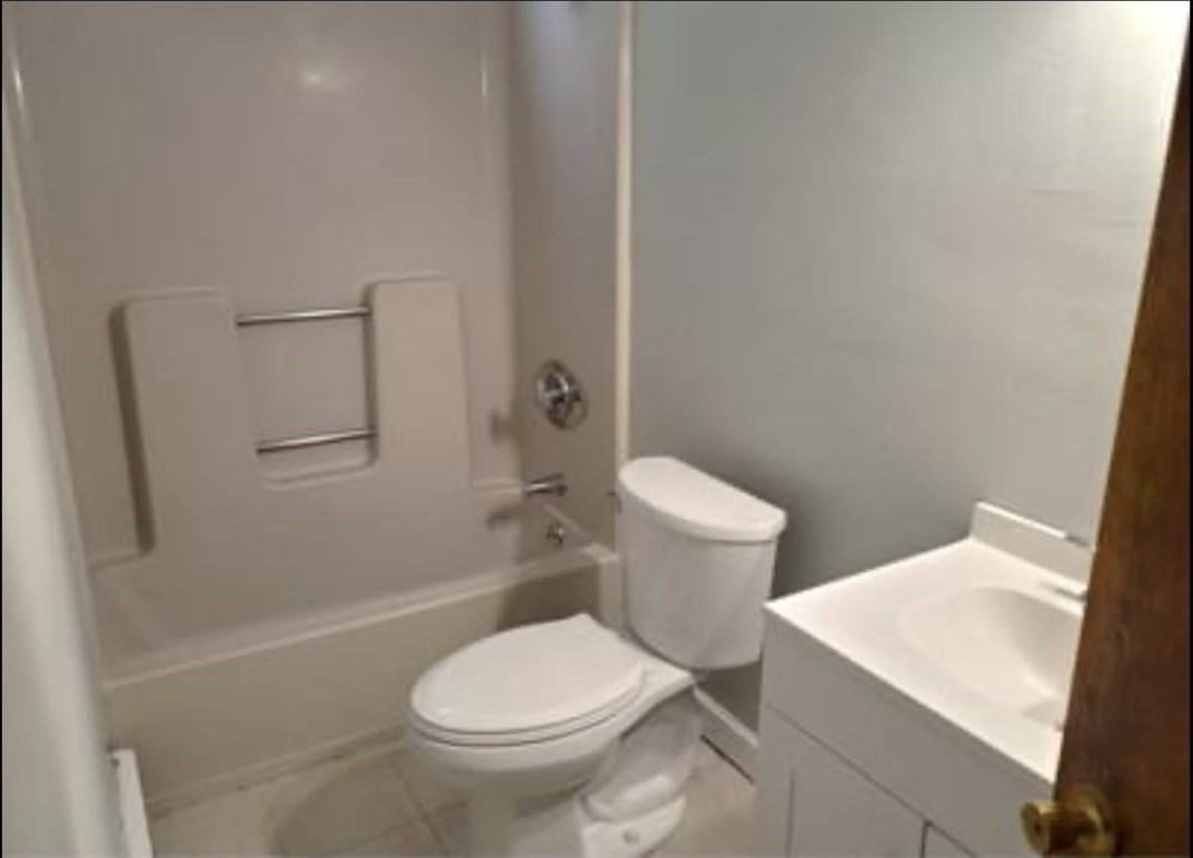2 Conduit St #1 - Photo 3 of 5