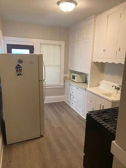3205 Pillsbury Ave S #1 - Photo 5 of 8