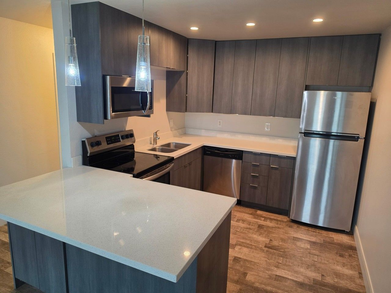 172 W Clinton Ave #102 - Photo 4 of 6