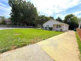 featured image of 1324 Parkwood Ave