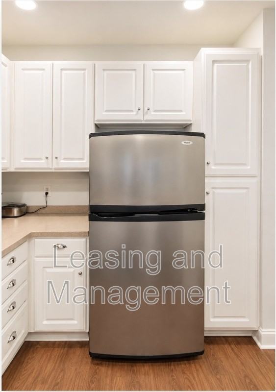1807 Basildon Rd - Photo 6 of 32