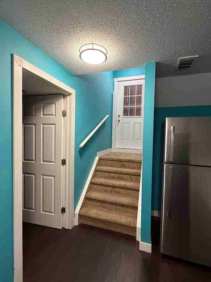 9249 Saddlebrook Dr Ne - Photo 3 of 13