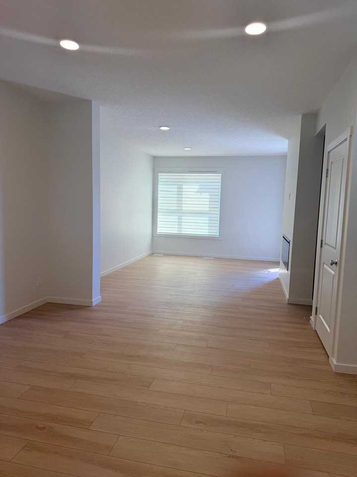 129 Starling Pk Nw - Photo 5 of 36