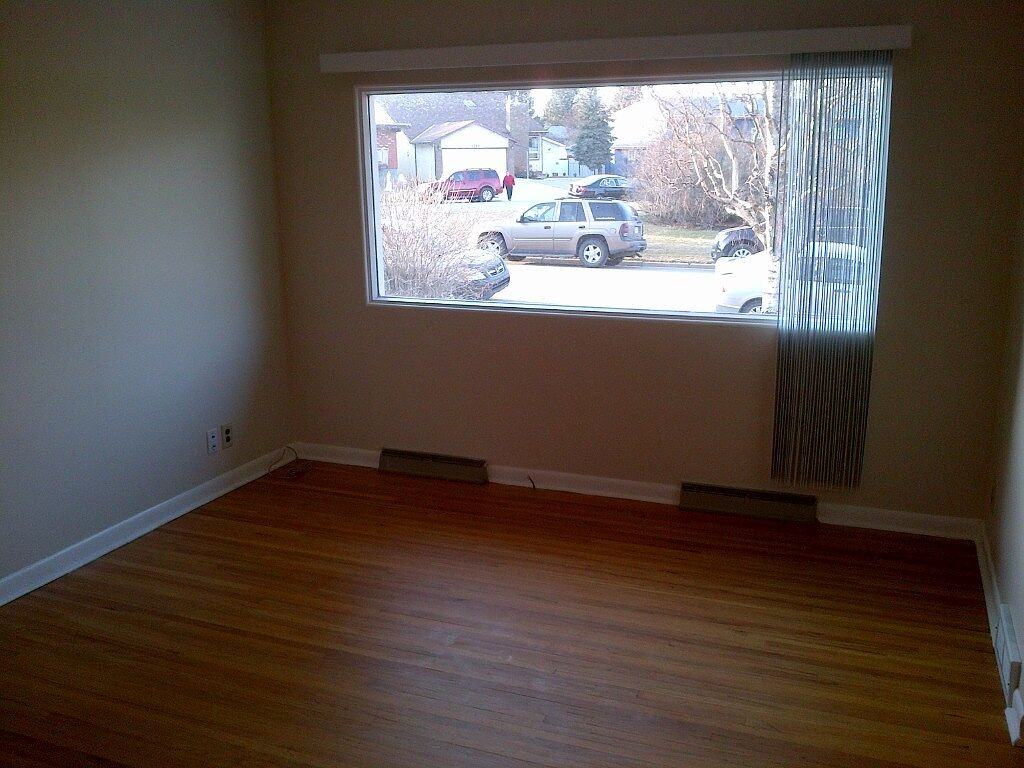 215 42 Ave Nw - Photo 6 of 11