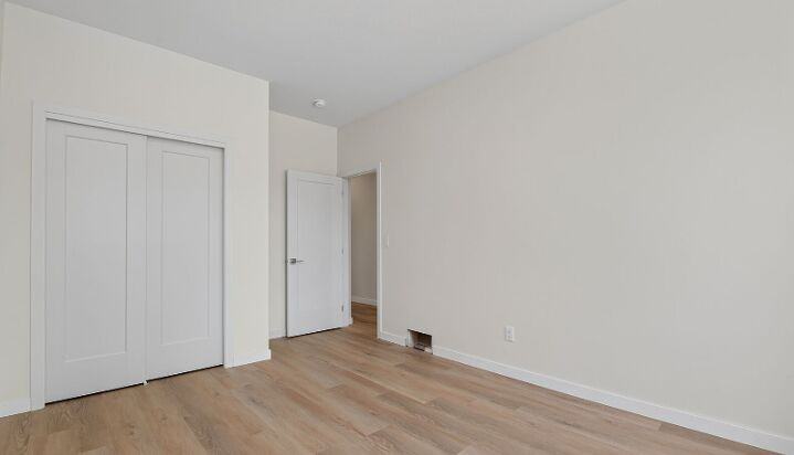 10977 135 St Nw - Photo 6 of 16