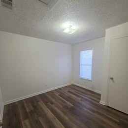 4221 Eastland St #NA - Photo 6 of 13