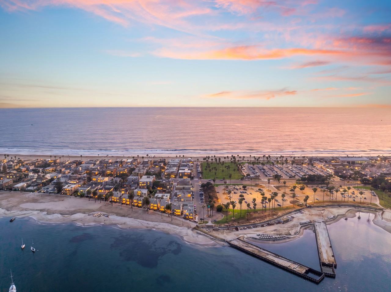2845 Ocean Front Walk #2845