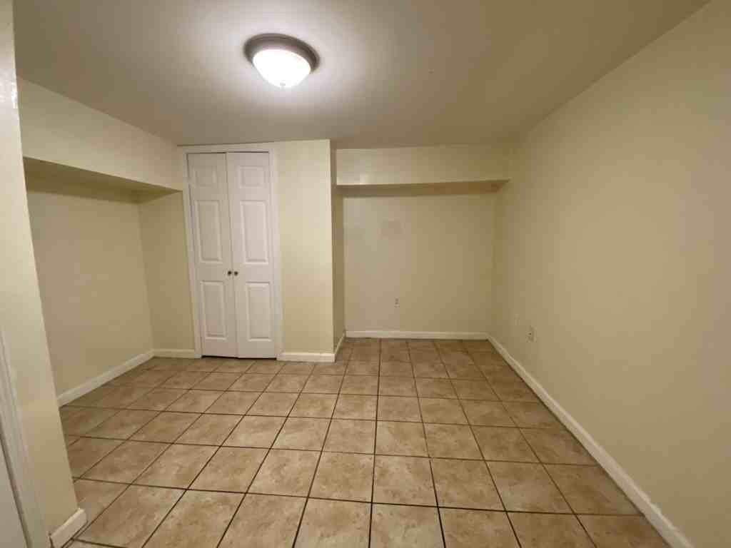 2306 Saint Bernard Ave - Photo 4 of 11