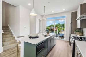 featured image of 745 Hope St