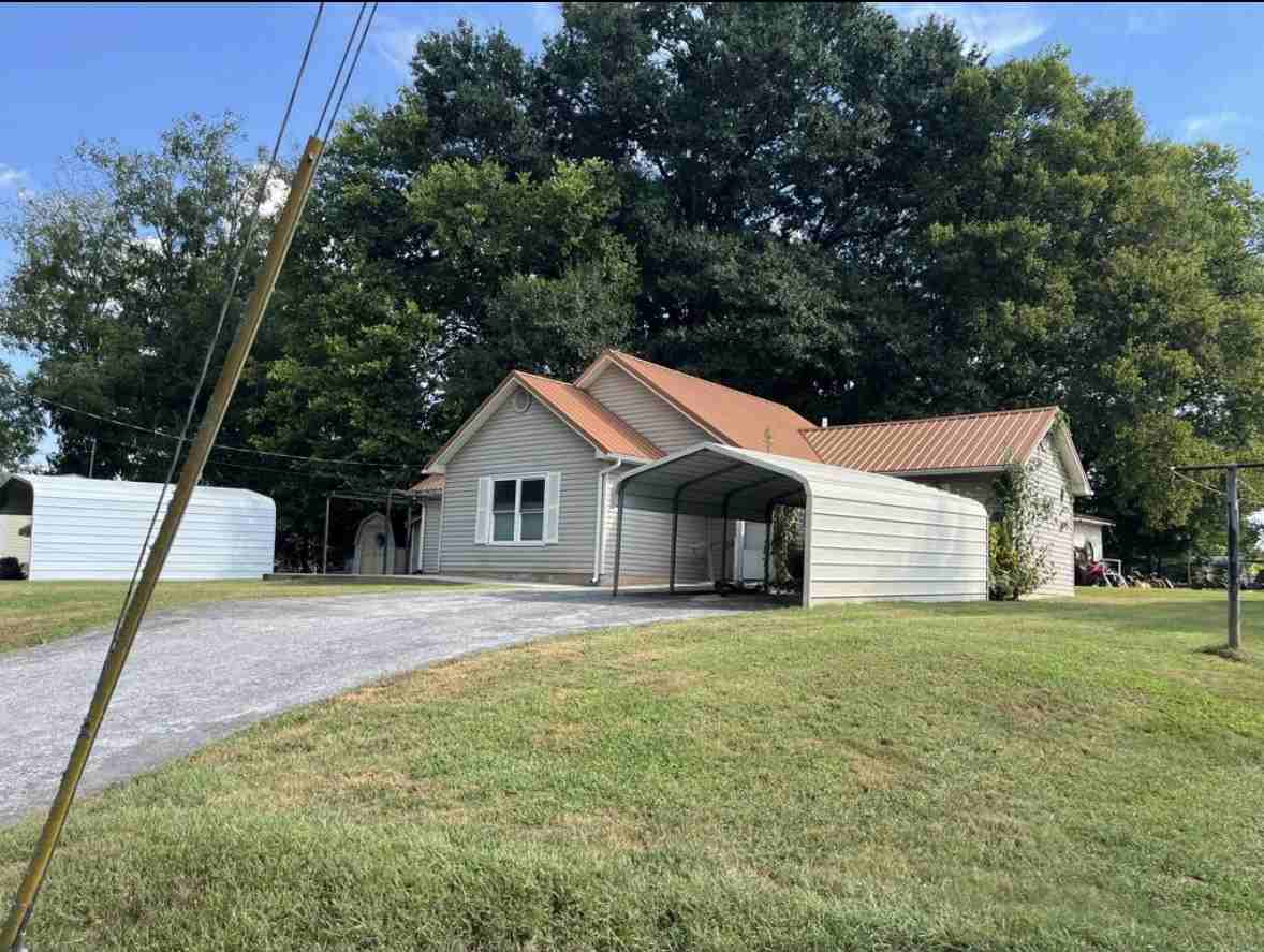 405 Beardshire St #NA - Photo 3 of 11