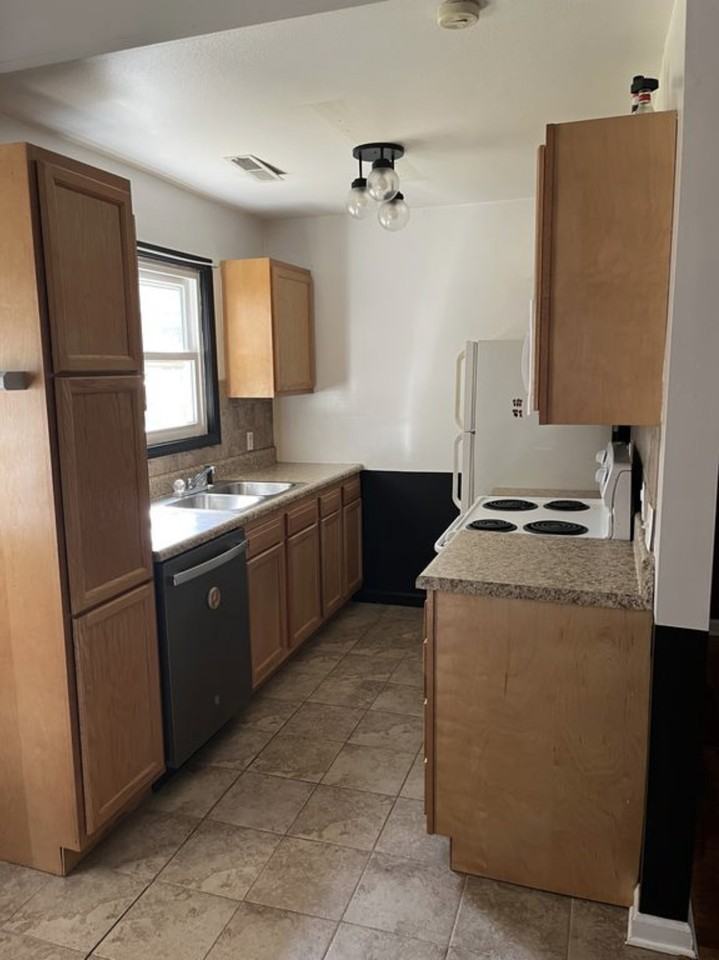 405 Beardshire St #NA - Photo 5 of 11