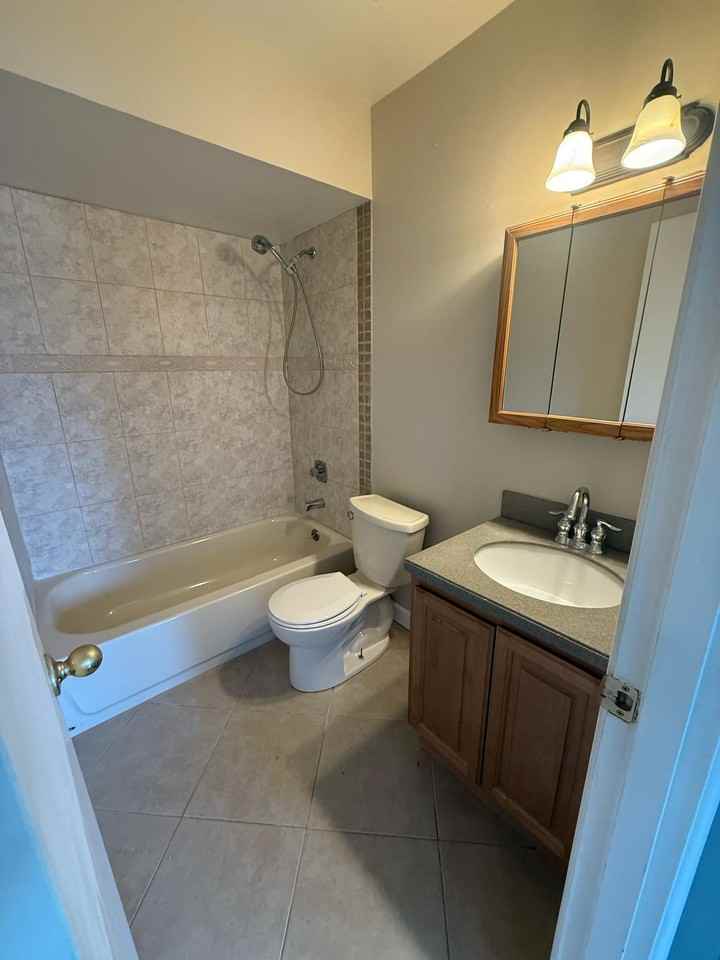 1003 Nw Spruce Ridge Dr #18 - Photo 6 of 7
