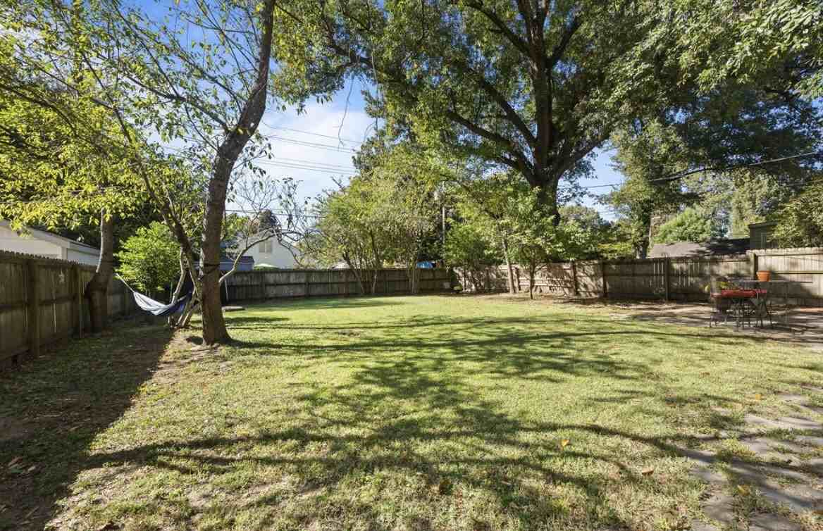 165 S Reese St #NA - Photo 6 of 8
