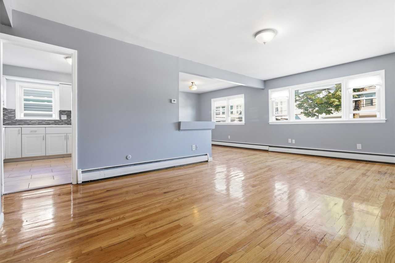9 Allen St #1 - Photo 7 of 17