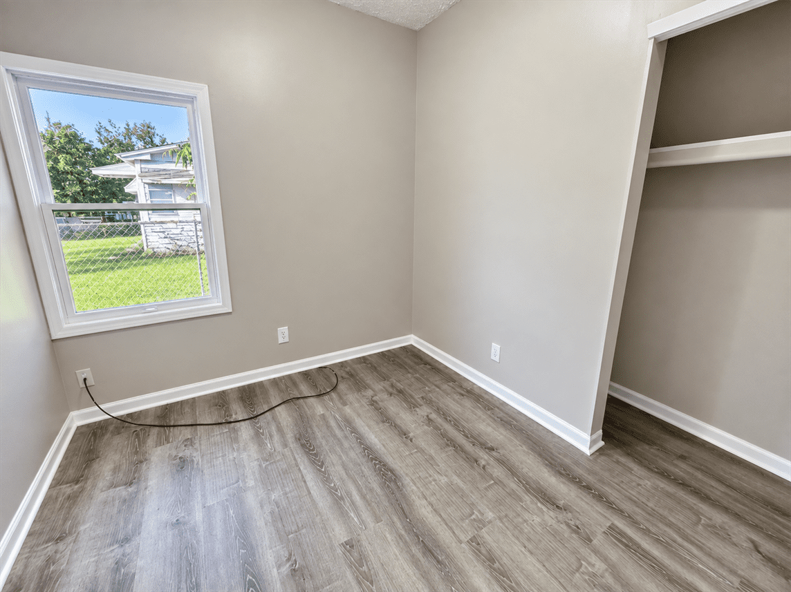 1406 Roosevelt Ave #NA - Photo 4 of 12