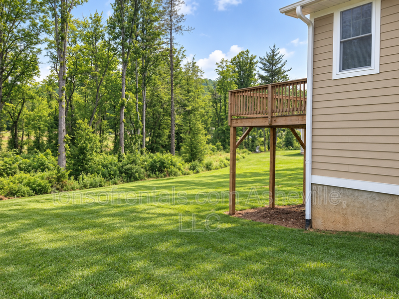 100 Little Fox Ln - Photo 4 of 17