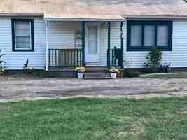 featured image of 141 E 44th St S #NA