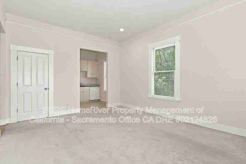 1500 Q St #1 - Photo 5 of 17