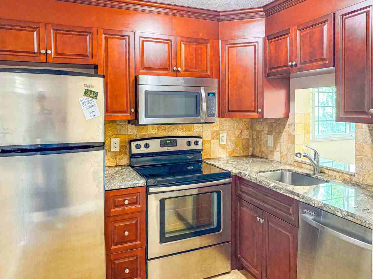 633 Ne 2nd Ave #15 - Photo 4 of 21